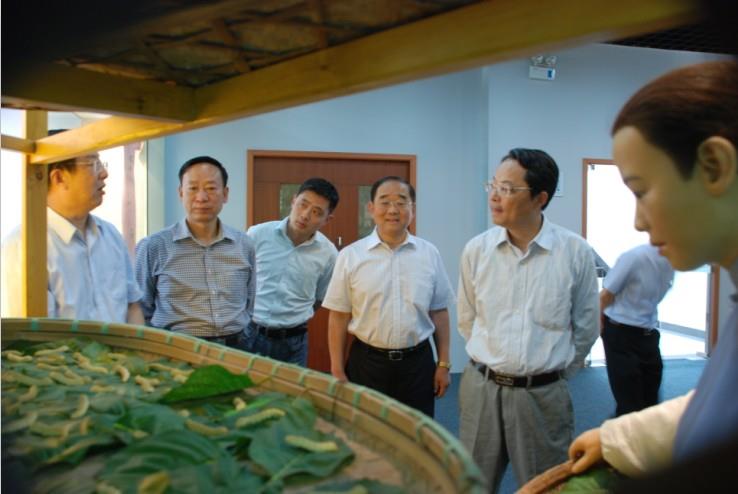 省国资委副主任王正宇到富安和海安红豆
调研