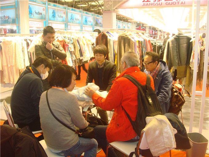 红豆
股份圆满完成第25届华交会参展任务