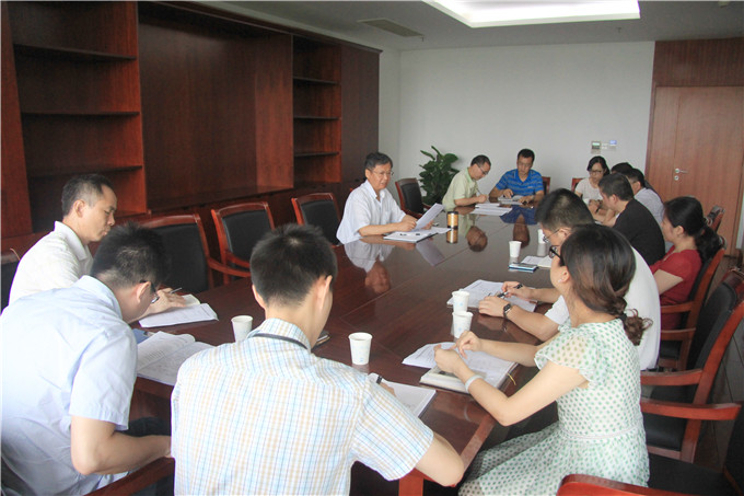 沈祥元到红豆
股份开展“三严三实”群众座谈活动