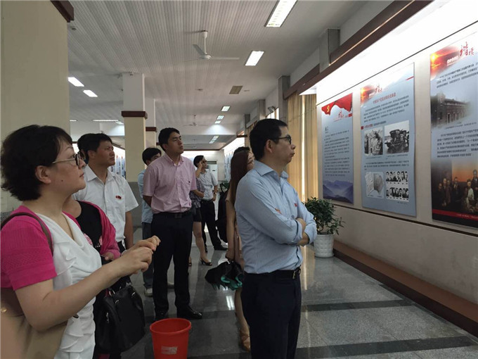 集团直属党委第二、四支部联合开展红色基地组织生活会