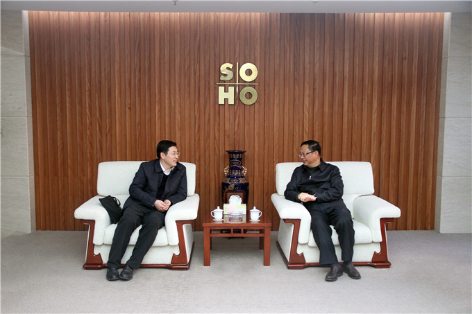 省政府办公厅齐敦品副主任一行到红豆钱包
调研