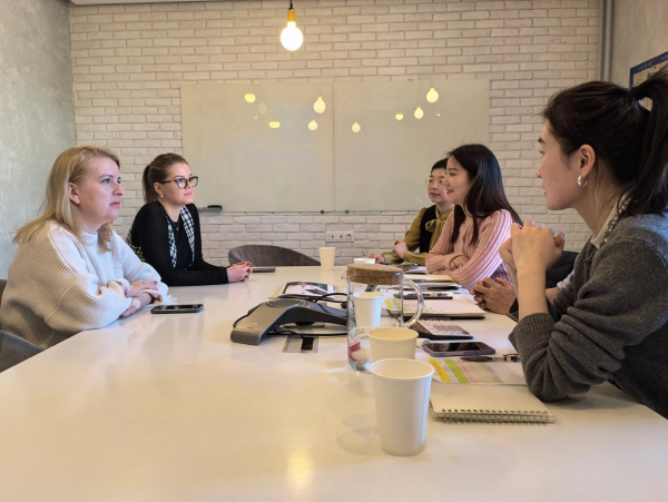 1709605905971350.png 她说 红豆
股份轻纺二部:讲好新时代高质量发展巾帼故事_副本.png