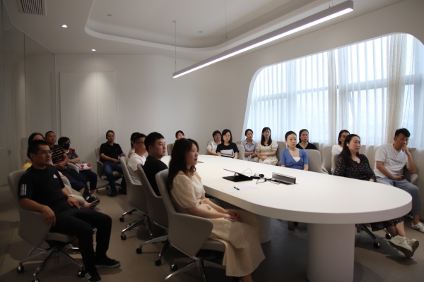 4红豆钱包
爱涛文化有限公司资产运营部_副本.jpg