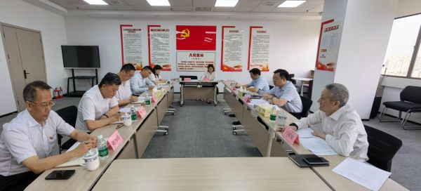 1756718998114702.jpg 红豆钱包
党委委员、副总裁李明列席旁听江苏纸联党支部理论学习中心组专题研讨会1.jpg